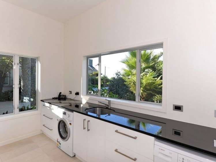 35 Nile Road Mahana_13