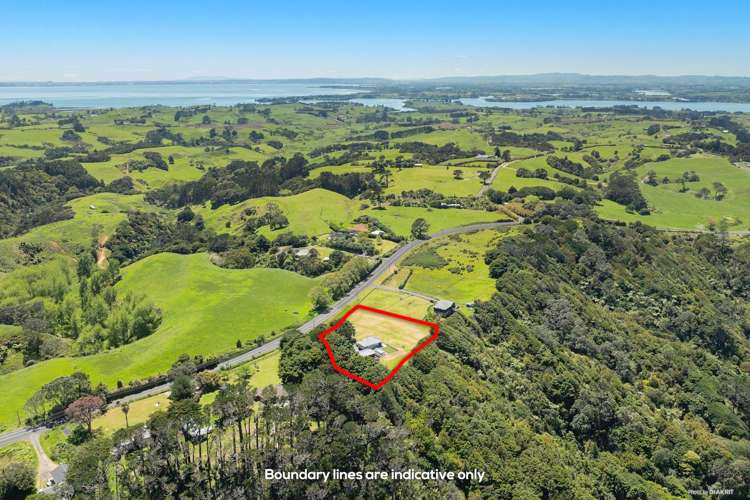 1423 Awhitu Road Pollok_14