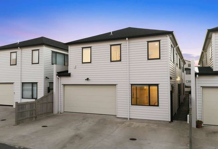 221B Murphys Road Flat Bush_1
