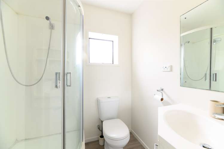 7 Valdese Rise Browns Bay_16