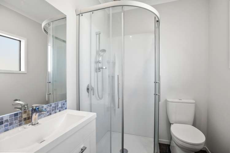 1/16 Jones Crescent Melville_13