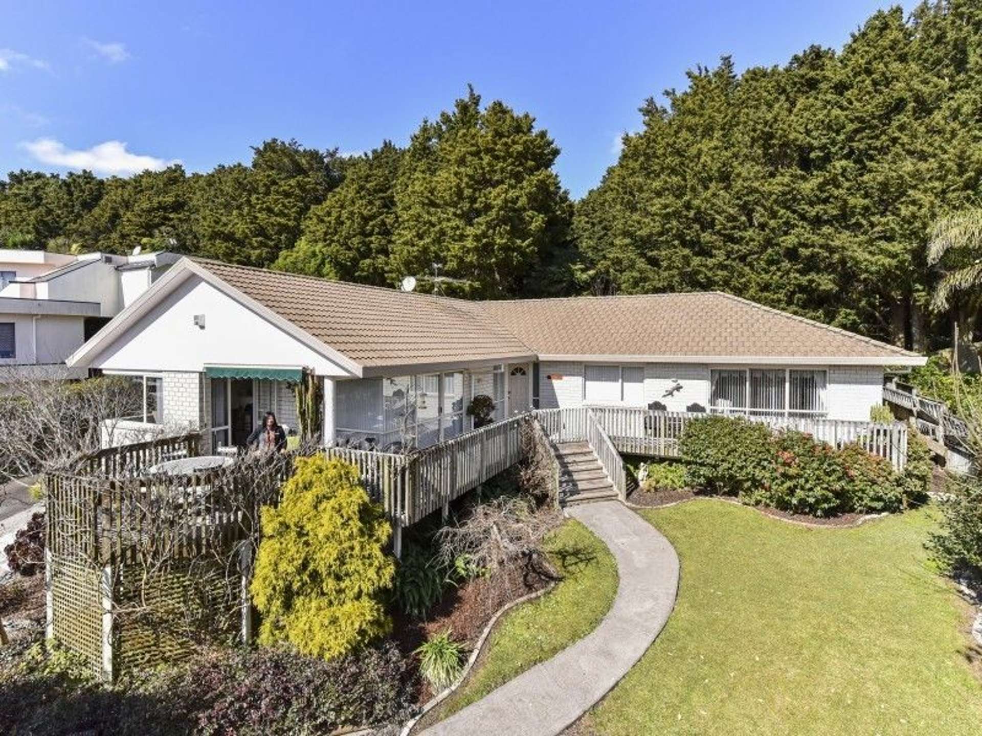 22 Silkwood Grove Totara Heights_0