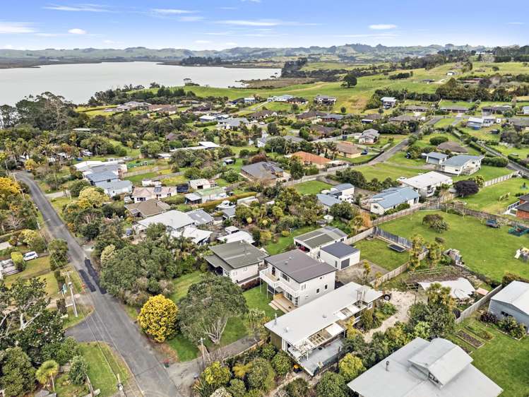 8 James Mcleod Road Shelly Beach_53