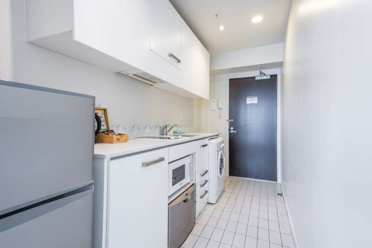 1720/10 Waterloo Quadrant Auckland Central_7