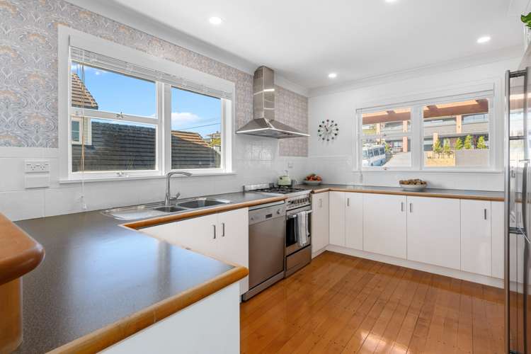 22 Seaview Road Otumoetai_7