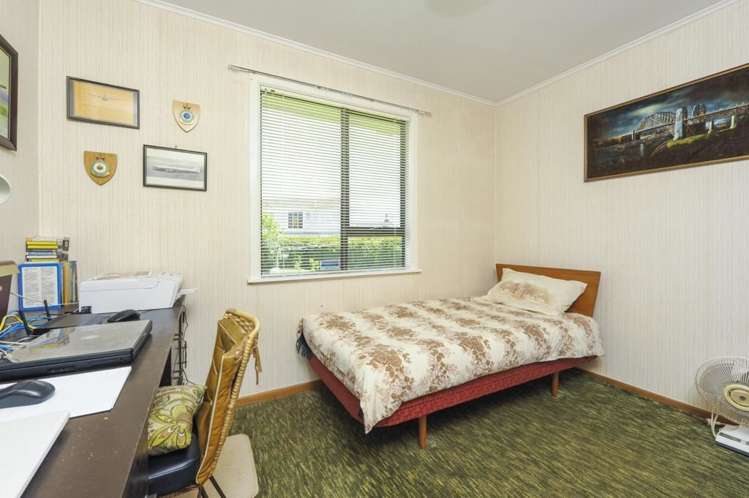 24 Montmere Avenue Te Atatu Peninsula_16