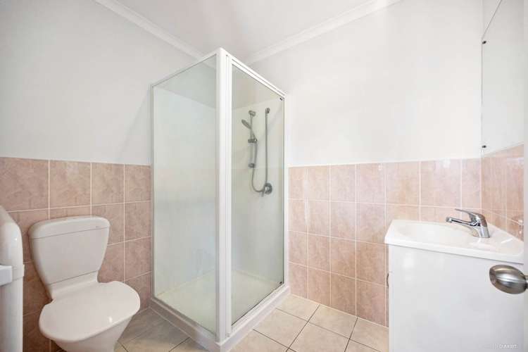 10 Shah Place Glen Eden_13