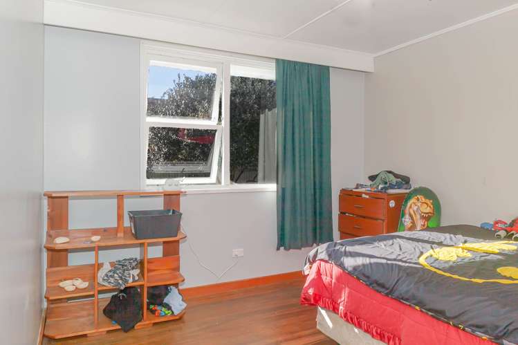 5 Feary Crescent Takaka_14