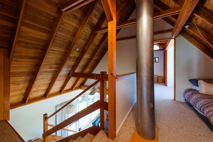 15 Tirimoana Terrace Anakiwa and Surrounds_14