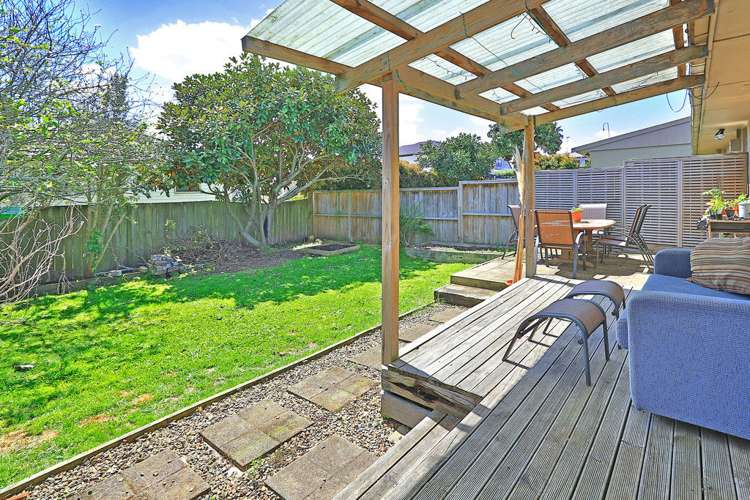 2/23a Rutland Road Mount Wellington_1