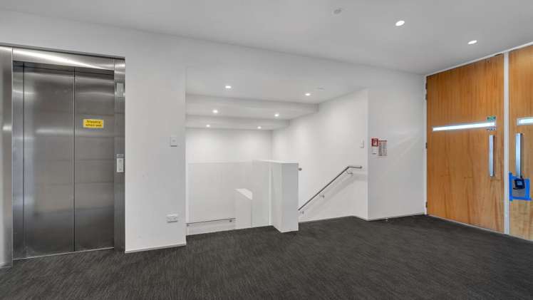 6 Sir William Pickering Drive Burnside_13