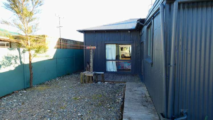 56 McGill Street Waimangaroa_15