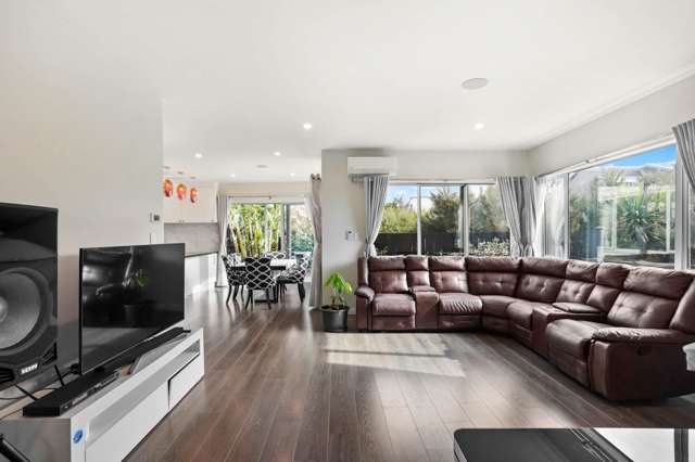 6-Bedroom Family Home in Hobsonville