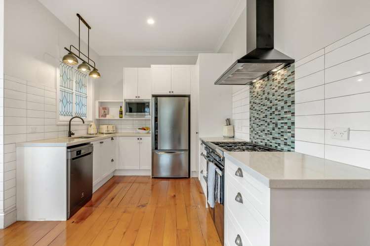 17 Griggs Road Whitford_19