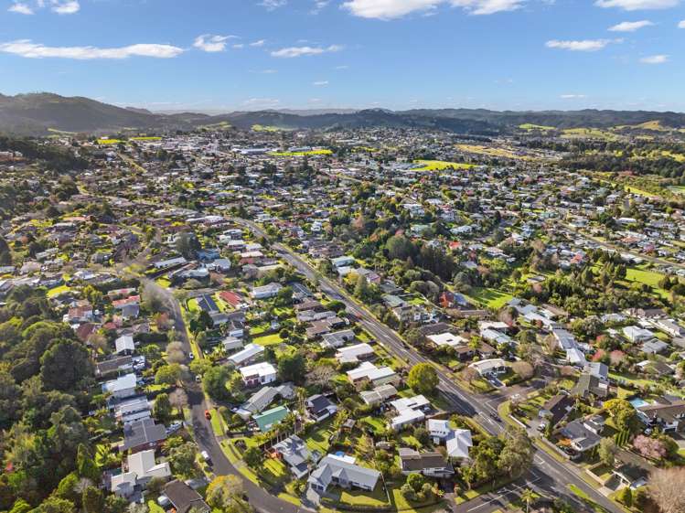 14 Parkland Crescent Te Kamo_26