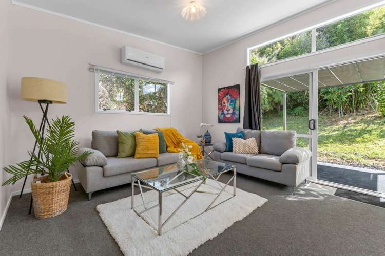 20A Shetland Street Glen Eden_14