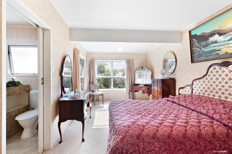 2/9 Queens Parade Devonport_11