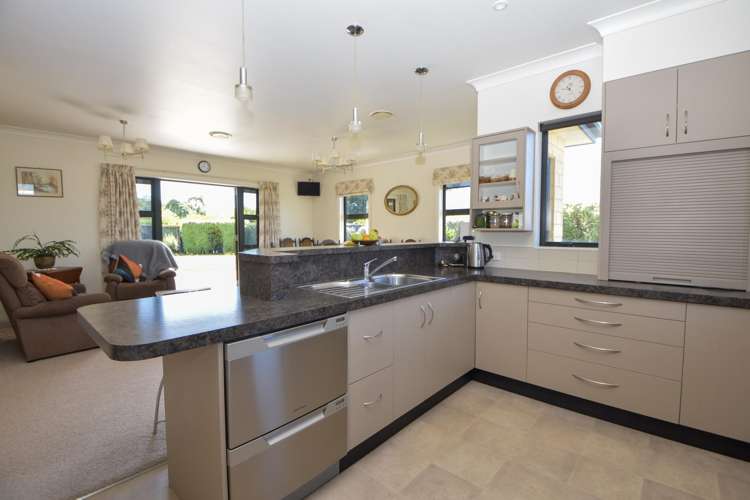 39 Armstrong Avenue Carterton_3