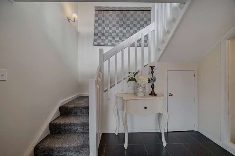 7b Lowtherhurst Road Massey_17