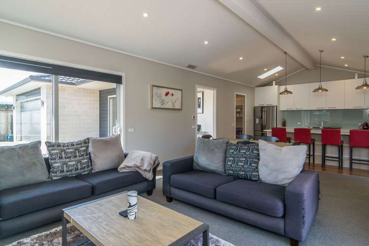 46 San Priamo Place Paraparaumu Beach_5