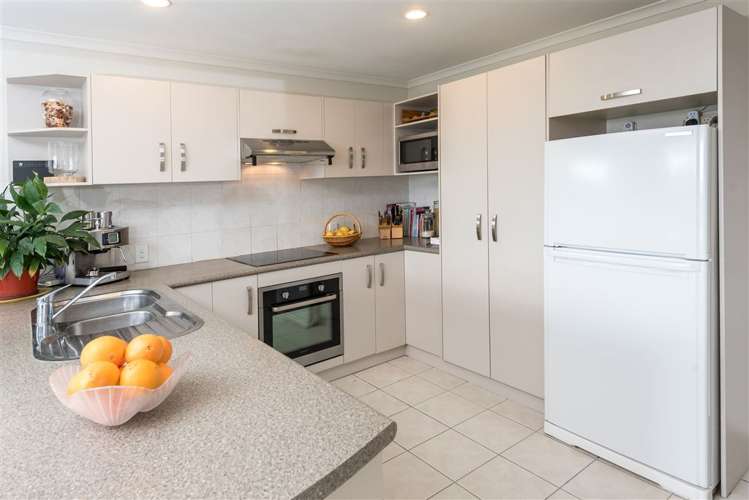 6 Nykki Place Papakura_4