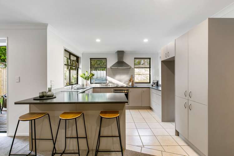 53 Simpson Road Ranui_11