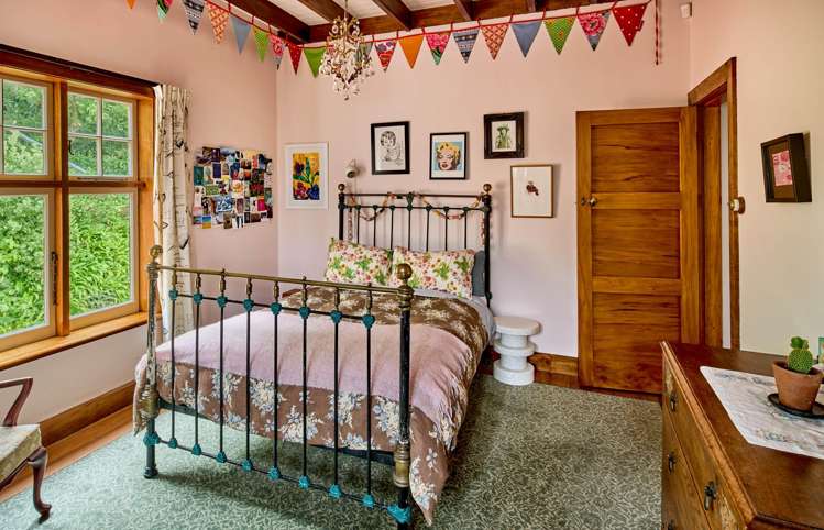 10 and 14 Fortification Road Karaka Bays_14