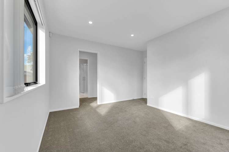 37c Clarkson Crescent Otara_10