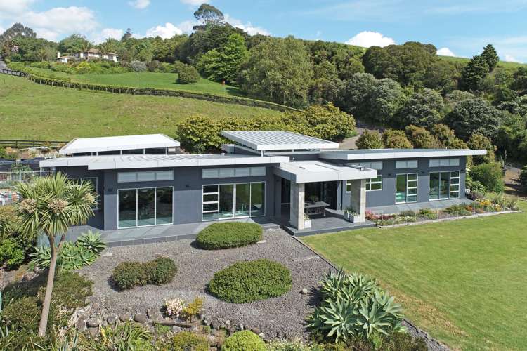 332 Macwhinney Drive Drury_1