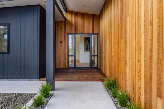 66 Flint Road West Stratford_1