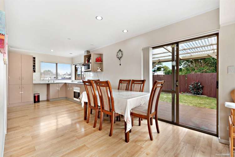 3/7 Roslyn Road Mount Wellington_10