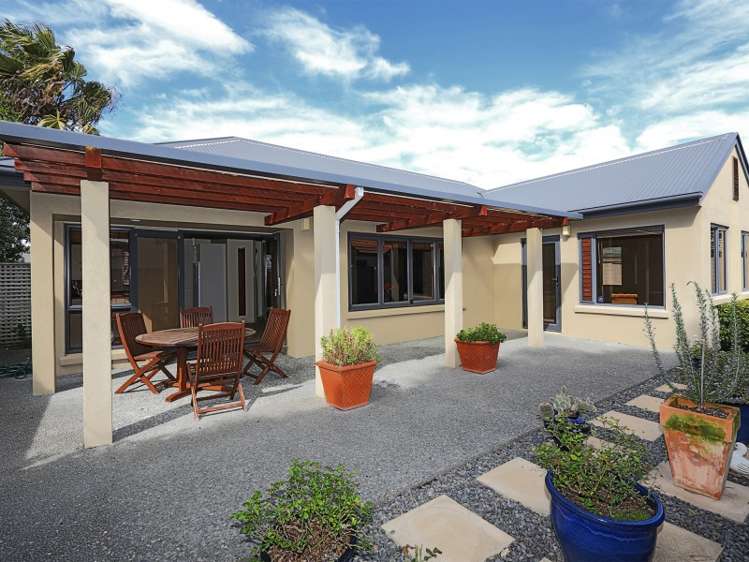 40 Kensington Drive Taradale_1