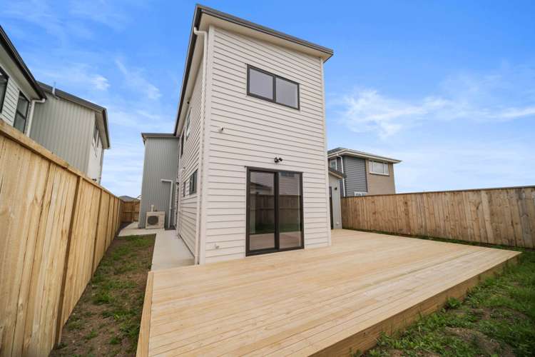 7 Whata Street_4