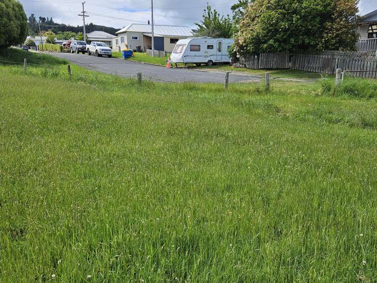 Secs 5-7 Christchurch Street Kaitangata_2