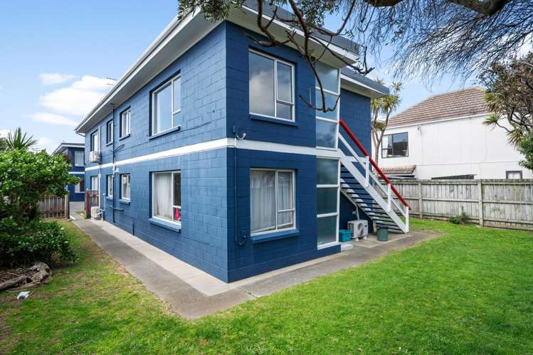 8/218 Onepu Road Lyall Bay_8