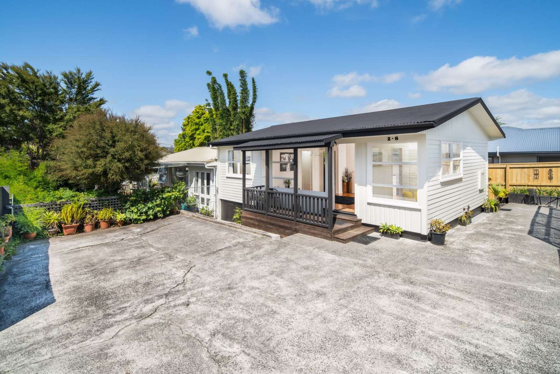 2/8 Ozich Avenue Te Atatu South_0