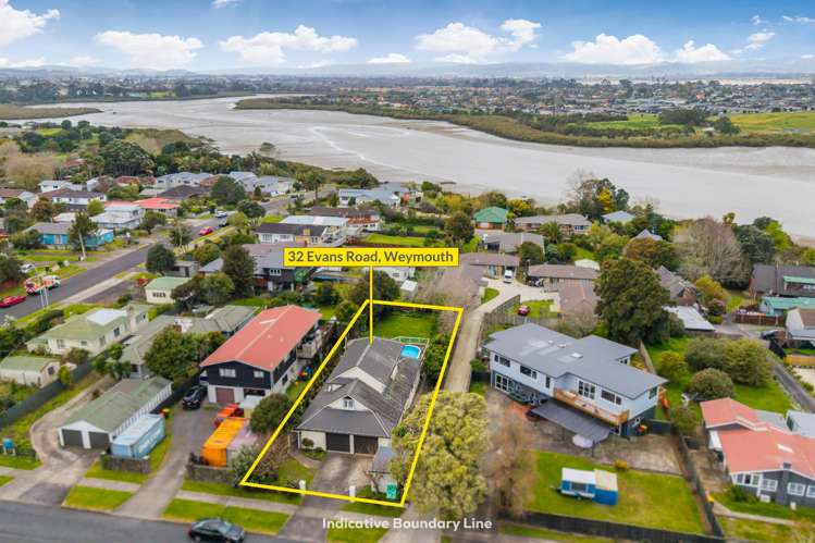 32 Evans Road Weymouth_20