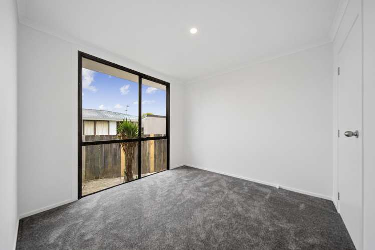 71 Heathdale Crescent Papakura_8