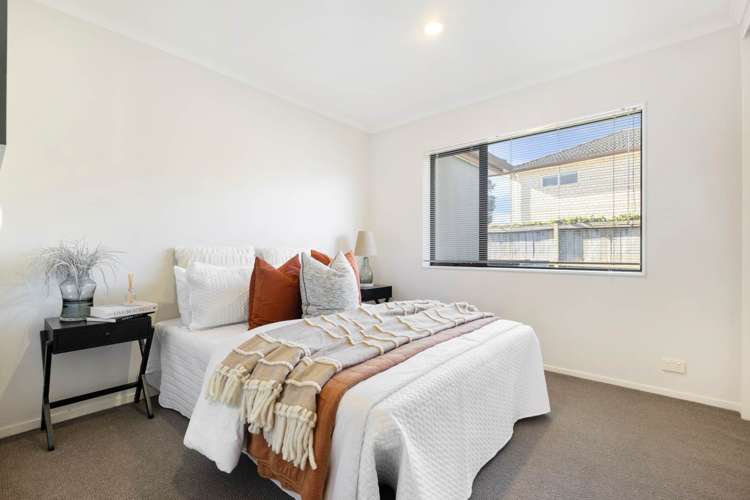 12 Turnberry Drive Wattle Downs_13