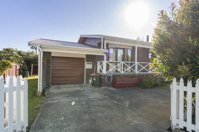 63 Convent Road Otaki_1