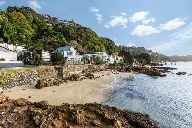 377A Karaka Bay Road Karaka Bays_32