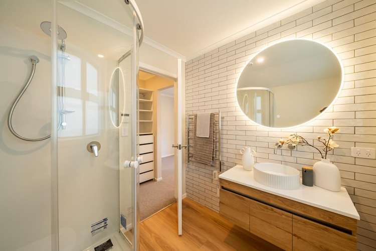 70a Heretaunga Square Silverstream_30