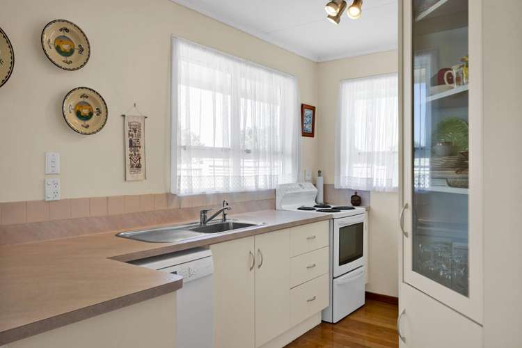 15 Reid Avenue Hawera_6