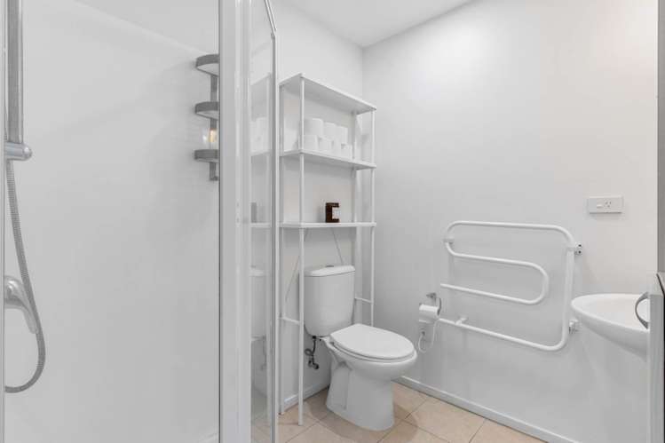 35 Kirikiri Lane East Tamaki_11