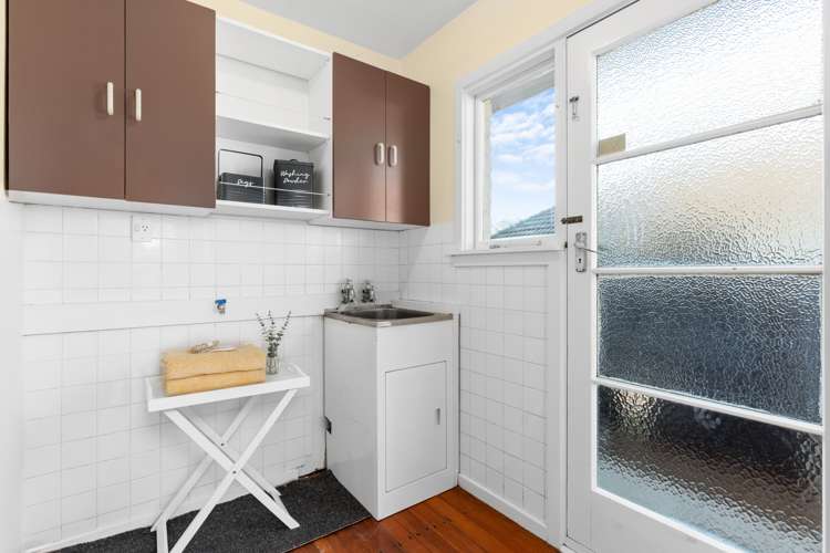 39 Carters Road Aranui_12