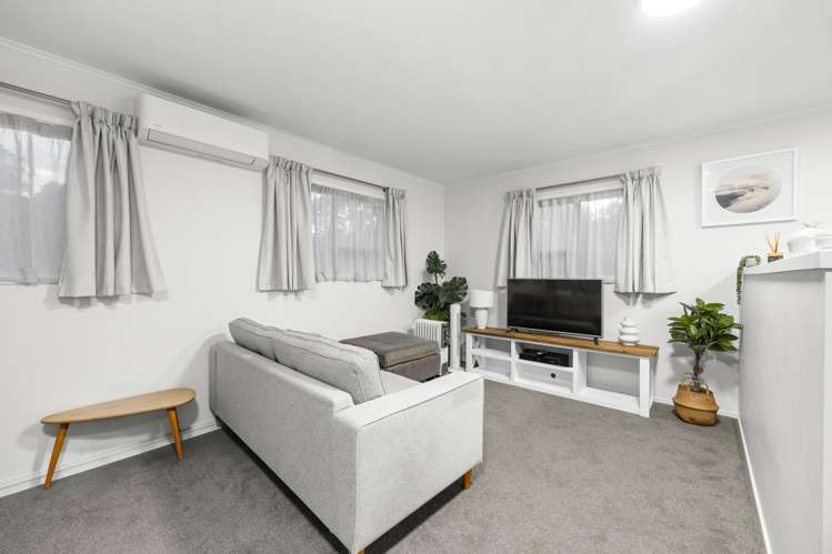 34 Arodella Crescent Ranui_13