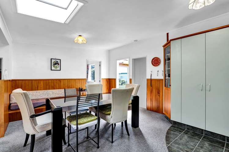 2 Hills Road Tongaporutu_7