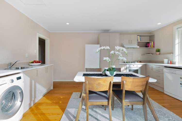 35 Philomel Crescent Bayswater_17