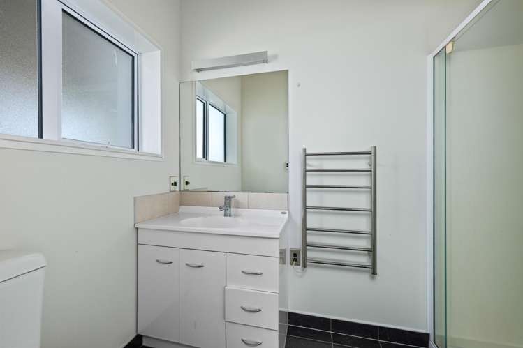 261 Waikawa Road Waikawa_12