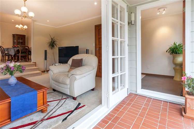 19 Achilles Crescent Narrow Neck_19